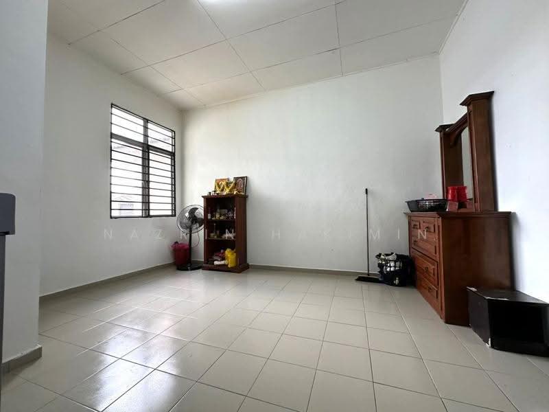 2-storey Terraced House for Sale in Alam Perdana (Puncak Alam) - Nazrin Hakimin - PropertyGuru.com.my