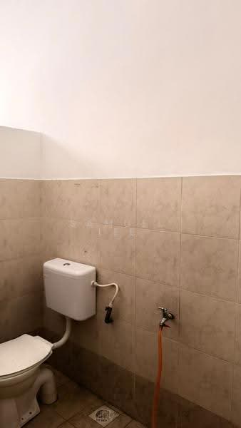 Kedai / Pejabat untuk Disewa di Taman Setia Indah (Tebrau) - Samuel Lee - Bathroom - PropertyGuru.com.my