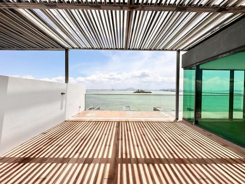 Kondominium untuk Disewa di The Light Collection IV - Allen Yeoh - Balcony - PropertyGuru.com.my