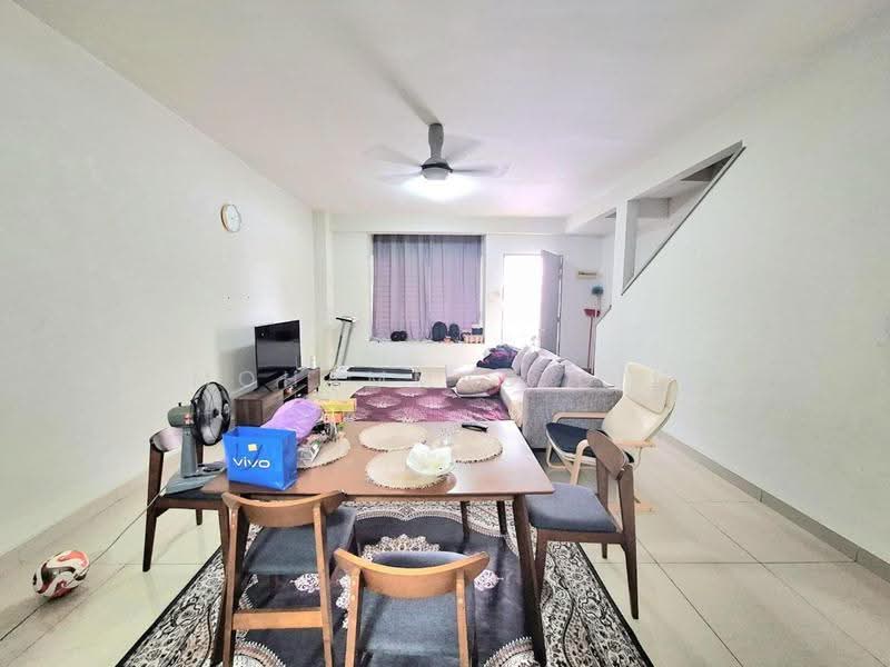 Semi-Detached House for Sale in Shah Alam (Selangor) - Mohammad Din Majid - Living Room - PropertyGuru.com.my