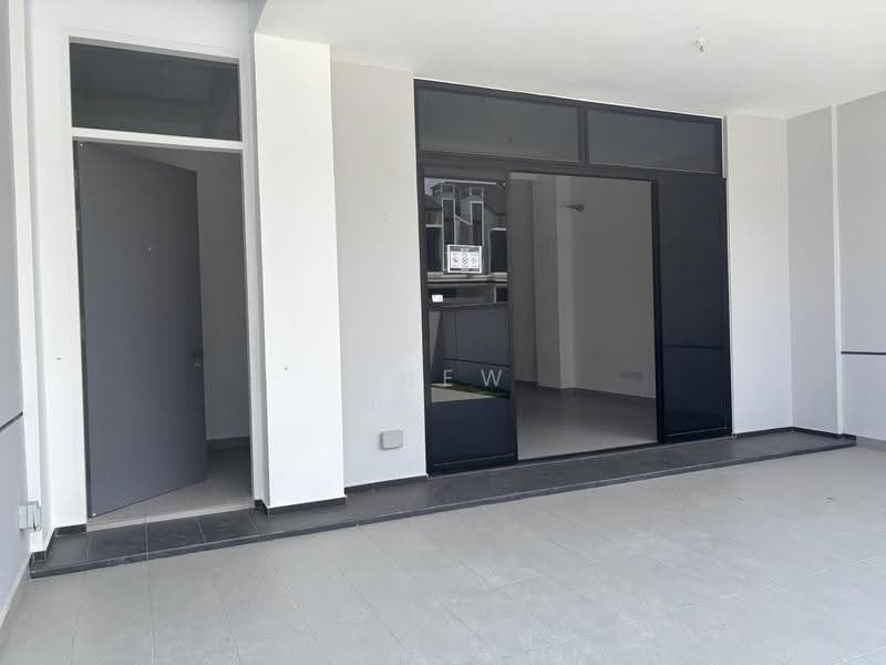 Rumah Teres 2-Tingkat untuk Dijual di Setia Eco Cascadia (Tebrau) - Chew Jia Jia - Entrance - PropertyGuru.com.my