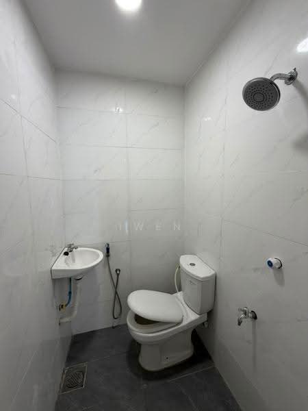 Rumah Teres 2-Tingkat untuk Dijual di Taman Johor Jaya (Johor Bahru) - Iwen Yap - Bathroom - PropertyGuru.com.my