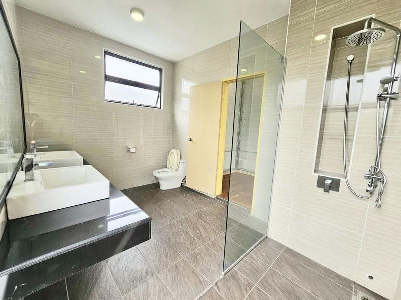 Semi-Detached House for Sale in Skudai (Johor) - Yik Tat - PropertyGuru.com.my