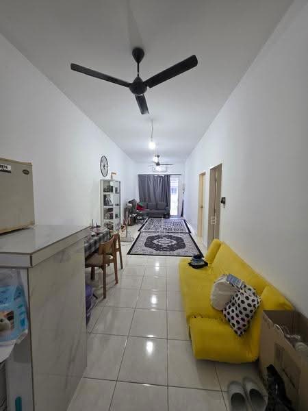Rumah Teres 1-Tingkat untuk Dijual di Taman Tiara Sendayan (Bandar Sri Sendayan) - Hamzi Ab Hadi - Living Room - PropertyGuru.com.my