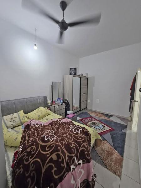 Rumah Teres 1-Tingkat untuk Dijual di Taman Tiara Sendayan (Bandar Sri Sendayan) - Hamzi Ab Hadi - Bedroom - PropertyGuru.com.my