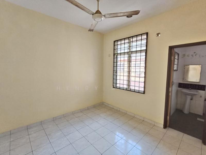 2-storey Terraced House for Sale in Bandar Tun Hussein Onn (Cheras) - Henry Chia - PropertyGuru.com.my