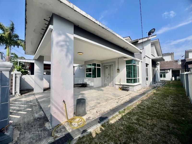 Rumah Teres untuk Dijual di Jasin (Melaka) - Nazrin Hakimin - Exterior - PropertyGuru.com.my