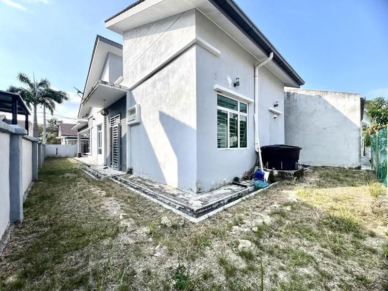 Rumah Teres untuk Dijual di Jasin (Melaka) - Nazrin Hakimin - Exterior - PropertyGuru.com.my