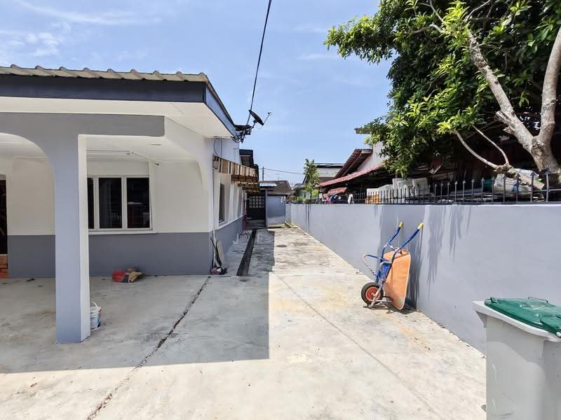 Rumah Berkembar untuk Disewa di Taman Sri Tebrau (Johor Bahru) - Jeff Ling - Exterior - PropertyGuru.com.my