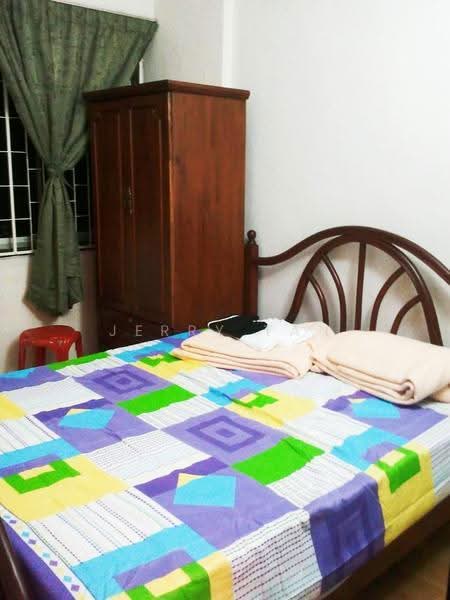 Pangsapuri untuk Disewa di Taman Jubilee Phase 4 - Jerry Tan - Bedroom - PropertyGuru.com.my