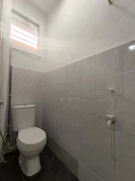 2-storey Terraced House for Sale in Bandar Putra Kulai (Kulai) - PY Loo - Bathroom - PropertyGuru.com.my
