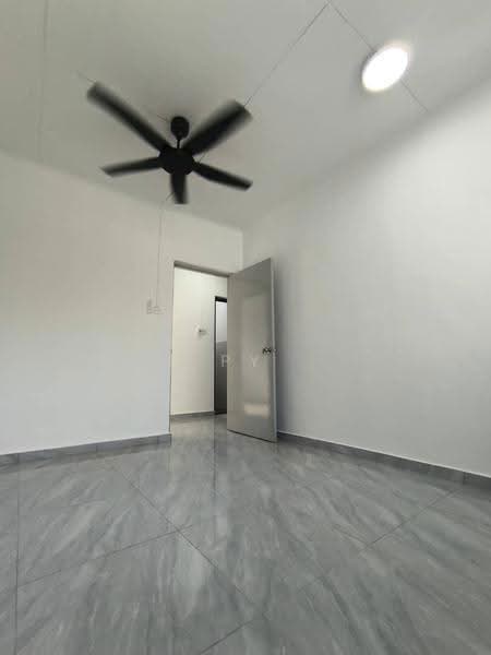 2-storey Terraced House for Sale in Bandar Putra Kulai (Kulai) - PY Loo - Interior - PropertyGuru.com.my