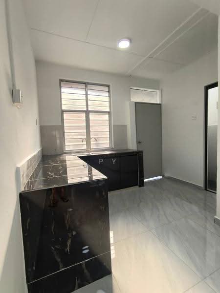 2-storey Terraced House for Sale in Bandar Putra Kulai (Kulai) - PY Loo - Kitchen - PropertyGuru.com.my