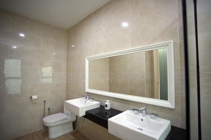 Bungalow House for Sale in Segambut (Kuala Lumpur) - Alvin Ng - Bathroom - PropertyGuru.com.my