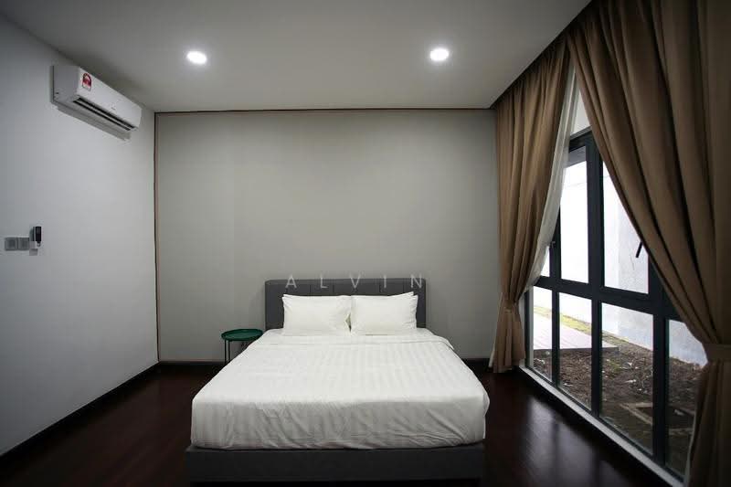 Bungalow House for Sale in Segambut (Kuala Lumpur) - Alvin Ng - Bedroom - PropertyGuru.com.my