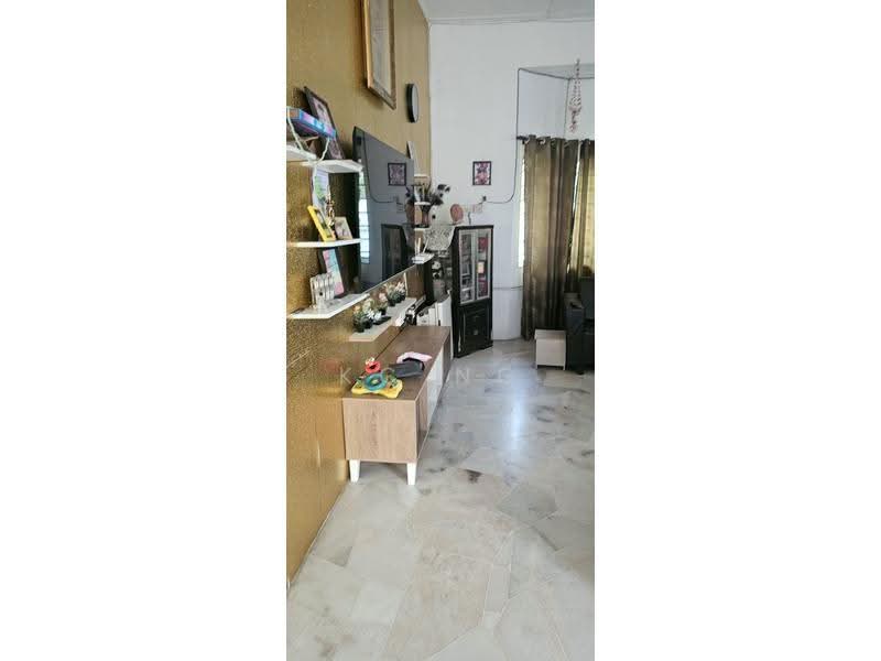 Semi-Detached House for Sale in Taman Perepat Permai (Kapar) - KC Ng - Living Room - PropertyGuru.com.my