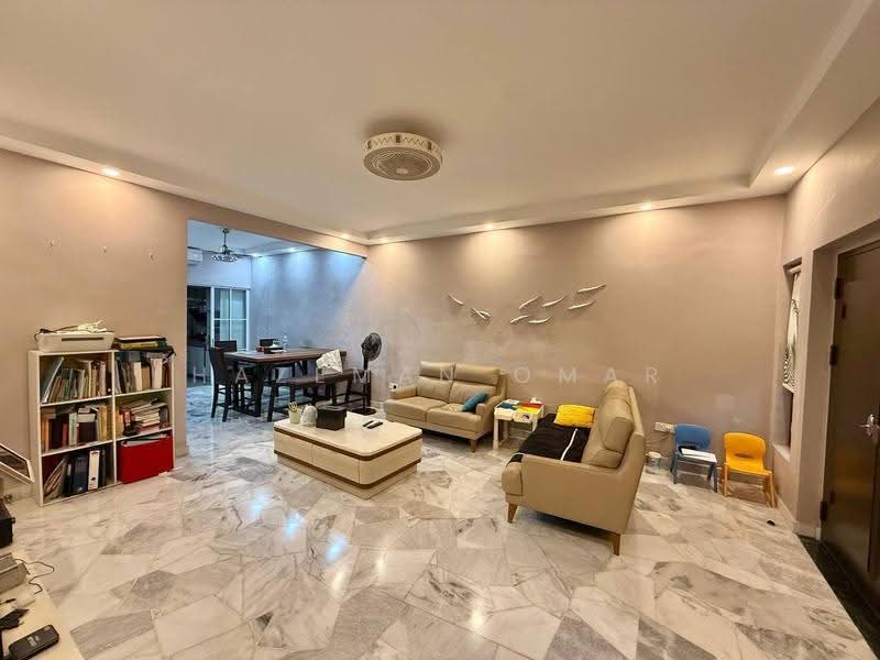 Rumah Teres 2-Tingkat untuk Dijual di Bukit Wangsamas (Setiawangsa) - Hazeman Omar - Living Room - PropertyGuru.com.my