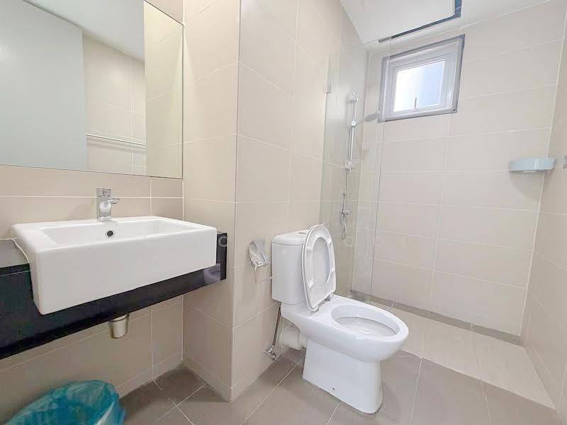 Kondominium untuk Disewa di Tropicana Bay Residences - Vincent Ooi - Bathroom - PropertyGuru.com.my