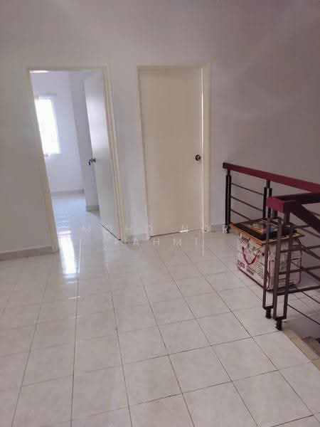 Rumah Teres 2-Tingkat untuk Dijual di Taman Bukit Subang (Shah Alam) - Mohd Nor Fahmi - Interior - PropertyGuru.com.my