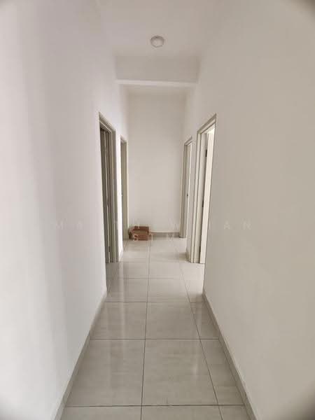 Kediaman Servis untuk Disewa di BSP 21 - Matthew Ian Sim - Corridor - PropertyGuru.com.my