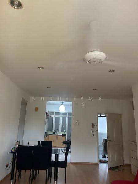 Apartment for Sale at Parkview Towers - NURULISMA HANIS - Living Room - PropertyGuru.com.my