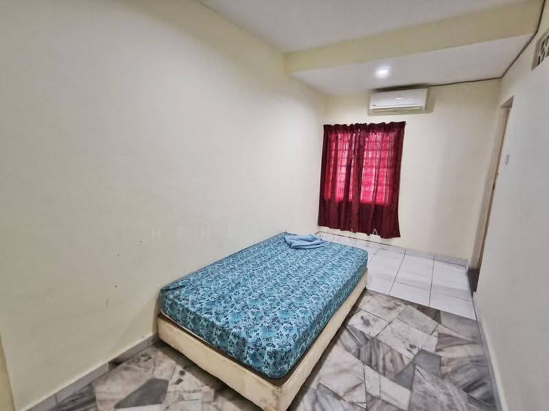 Rumah Teres 1.5-Tingkat untuk Dijual di Bandar Tun Hussein Onn (Cheras) - Henry Chia - PropertyGuru.com.my