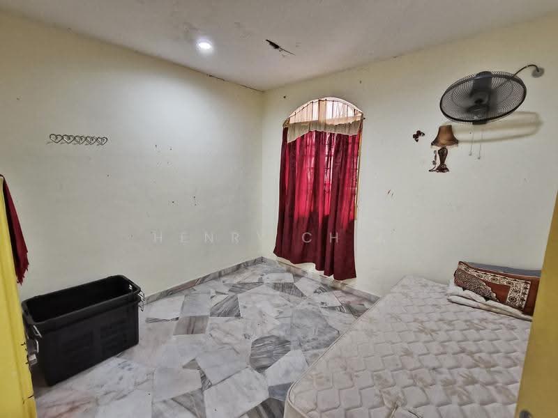 Rumah Teres 1.5-Tingkat untuk Dijual di Bandar Tun Hussein Onn (Cheras) - Henry Chia - PropertyGuru.com.my