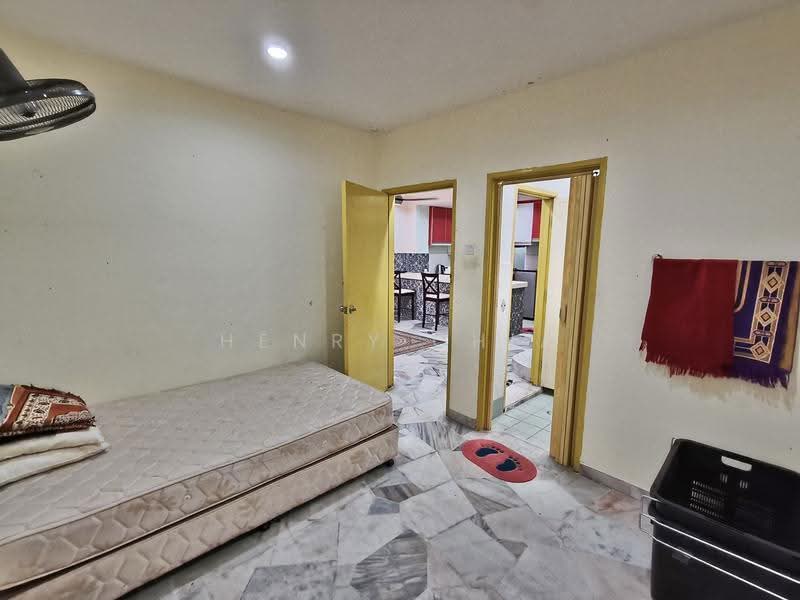 Rumah Teres 1.5-Tingkat untuk Dijual di Bandar Tun Hussein Onn (Cheras) - Henry Chia - PropertyGuru.com.my