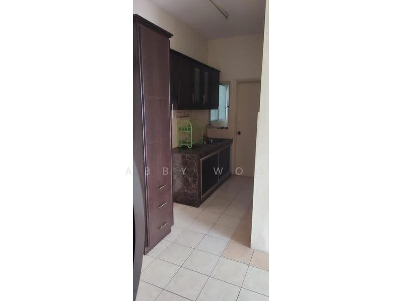 Pangsapuri untuk Disewa di Bayu Villa - Abby Woo - Kitchen - PropertyGuru.com.my