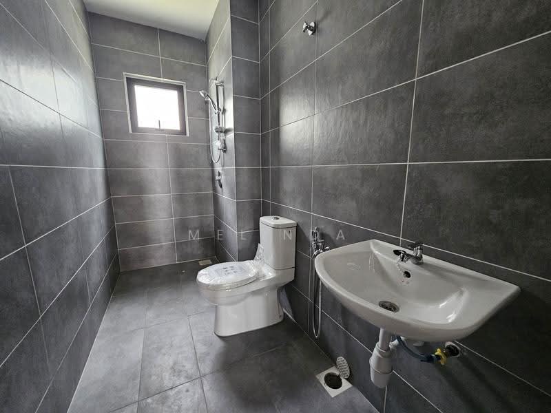 3-storey Terraced House for Sale in Batu 9 (Cheras) - Melinda Goh - PropertyGuru.com.my