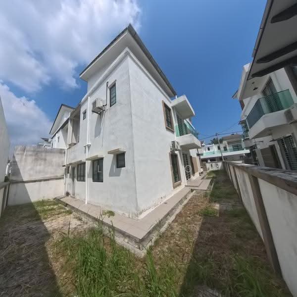 Semi-Detached House for Rent in Sitiawan (Perak) - Lingko Tan - Exterior - PropertyGuru.com.my