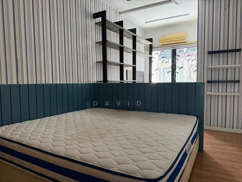 Rumah Teres 3-Tingkat untuk Dijual di Taman Tasik Damai (Sungai Besi) - David Chee - Bedroom - PropertyGuru.com.my