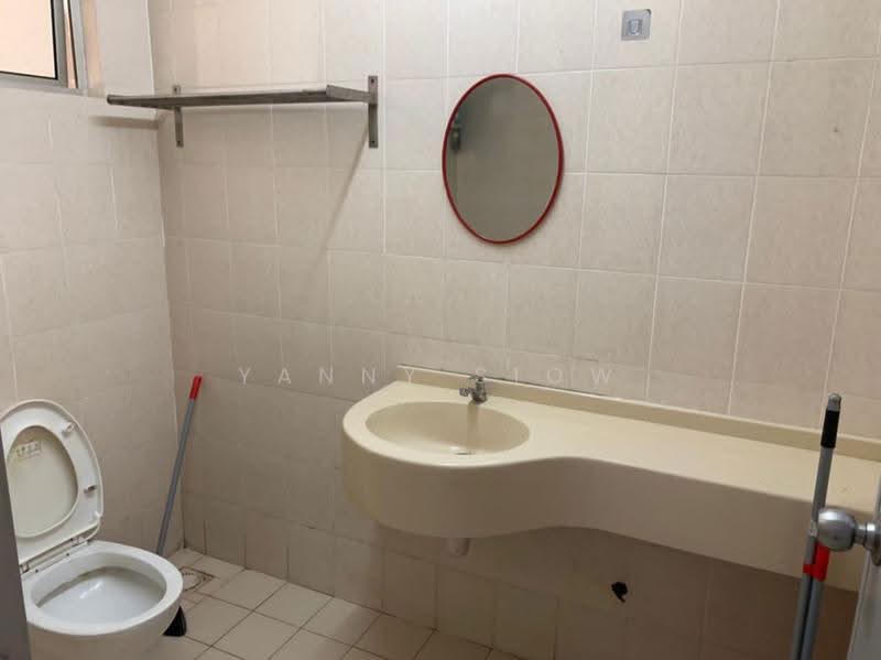 Condominium for Rent at Platinum Lake PV 10 - Yanny Siow - Bathroom - PropertyGuru.com.my