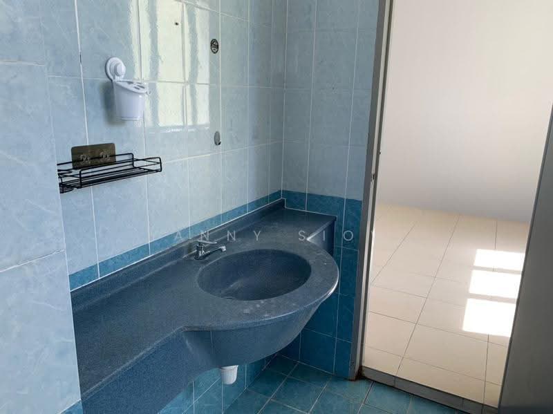 Condominium for Rent at Platinum Lake PV 10 - Yanny Siow - Bathroom - PropertyGuru.com.my