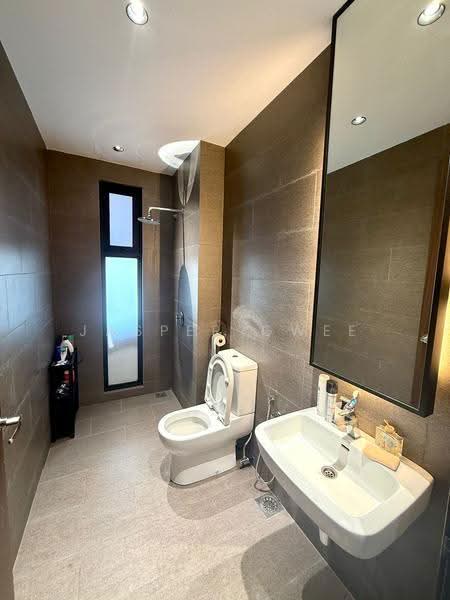 Rumah Berkembar untuk Dijual di Johor Bahru (Johor) - Jasper Gwee - Bathroom - PropertyGuru.com.my