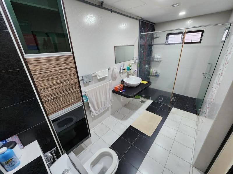 Semi-Detached House for Sale in Taman Bukit Prima (Cheras) - Michelle Siow - Bathroom - PropertyGuru.com.my