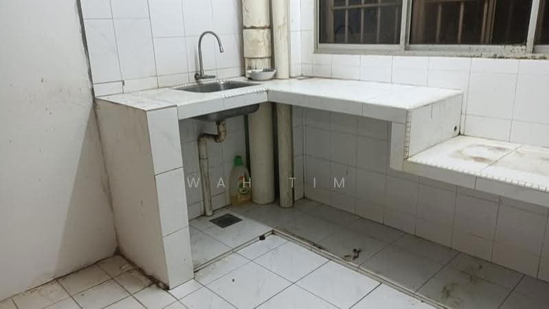 Pangsapuri untuk Dijual di Desa Dua - WAH TIM CHAN - Kitchen - PropertyGuru.com.my