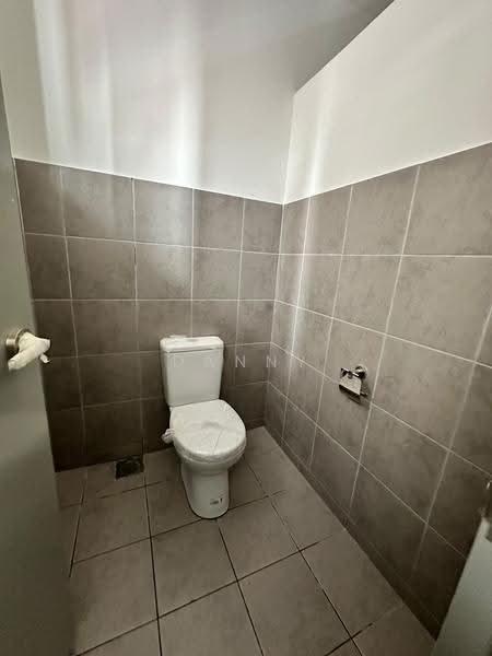 Factory for Rent in Taman Sepang (Sepang) - Danny Wong - Bathroom - PropertyGuru.com.my