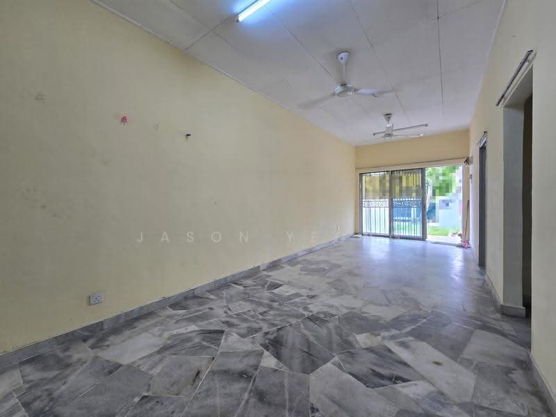1-storey Terraced House for Rent in Klang (Selangor) - Jason Yeong - Living Room - PropertyGuru.com.my