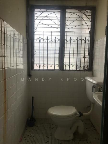 Rumah Teres 2-Tingkat untuk Dijual di Petaling Jaya (Selangor) - Mandy Khoo - Bathroom - PropertyGuru.com.my