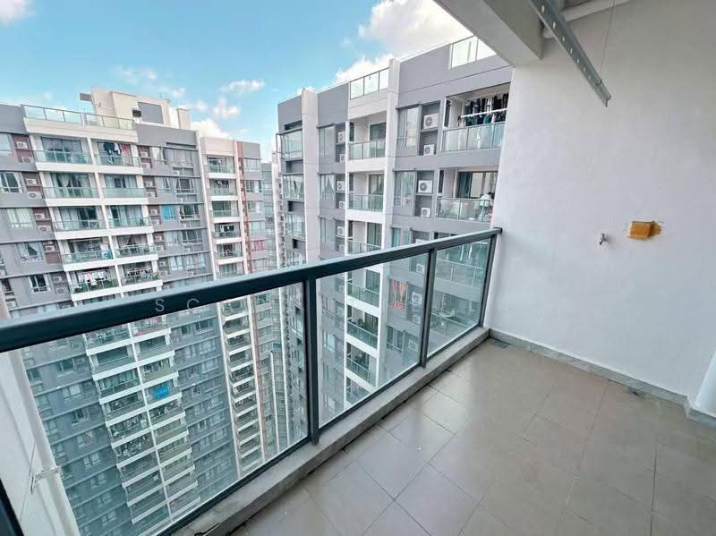 Kediaman Servis untuk Dijual di R&F Princess Cove Phase 1 - Scarlette Lai - Balcony - PropertyGuru.com.my