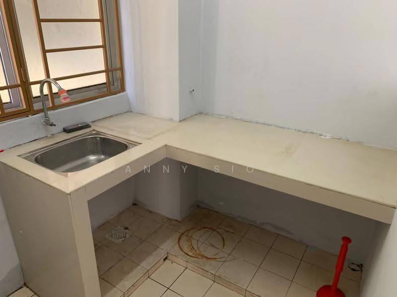 Condominium for Sale at Platinum Lake PV 10 - Yanny Siow - Kitchen - PropertyGuru.com.my