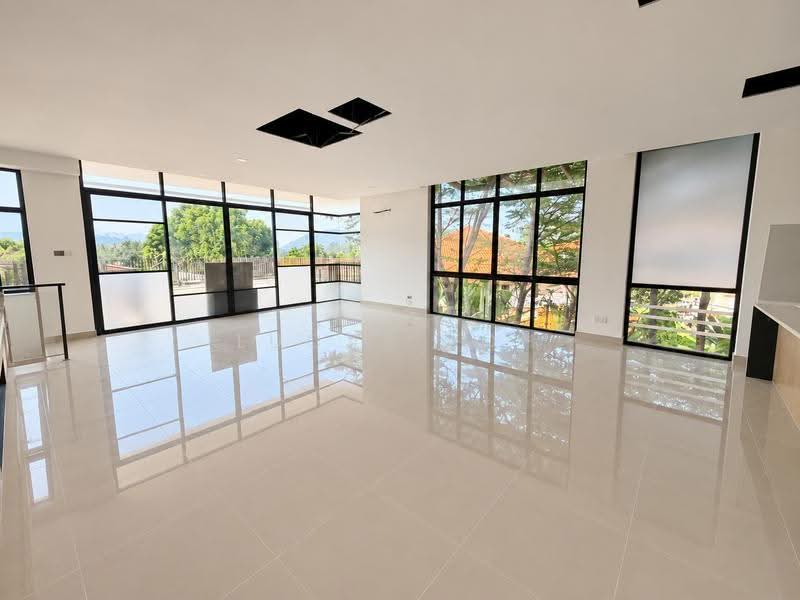 3.5-storey Terraced House for Sale in Ampang (Selangor) - Lucas Loh - Living Room - PropertyGuru.com.my