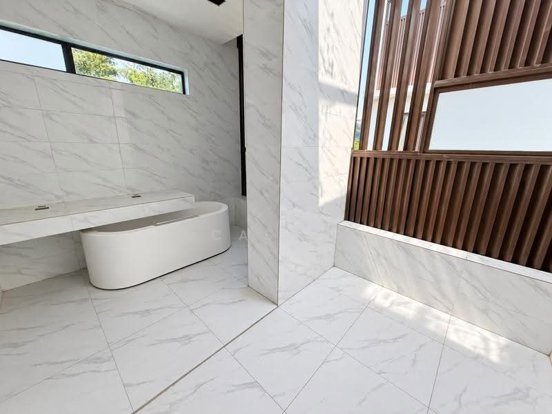 3.5-storey Terraced House for Sale in Ampang (Selangor) - Lucas Loh - Bathroom - PropertyGuru.com.my