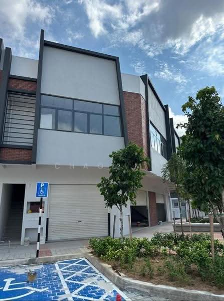 Shop for Rent in Bandar Gamuda Cove (Dengkil) - ChaoLim . - Exterior - PropertyGuru.com.my