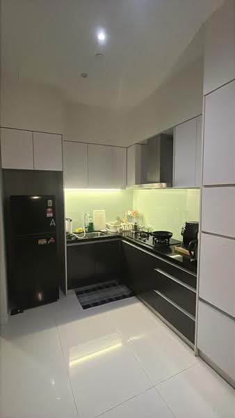 Kediaman Servis untuk Disewa di The Azure Residences - Abby Woo - Kitchen - PropertyGuru.com.my