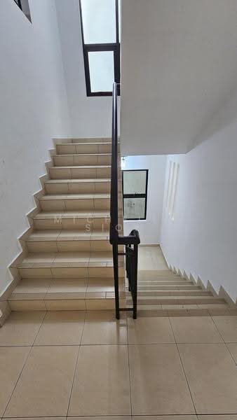 Rumah Teres 2.5-Tingkat untuk Dijual di Taman Bukit Prima (Cheras) - Michelle Siow - Interior - PropertyGuru.com.my