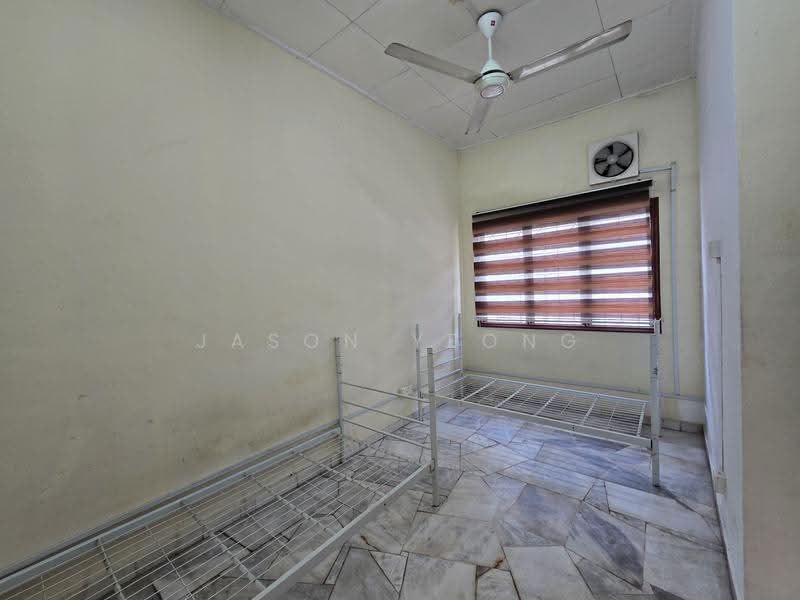 1.5-storey Terraced House for Sale in Klang (Selangor) - Jason Yeong - Bedroom - PropertyGuru.com.my
