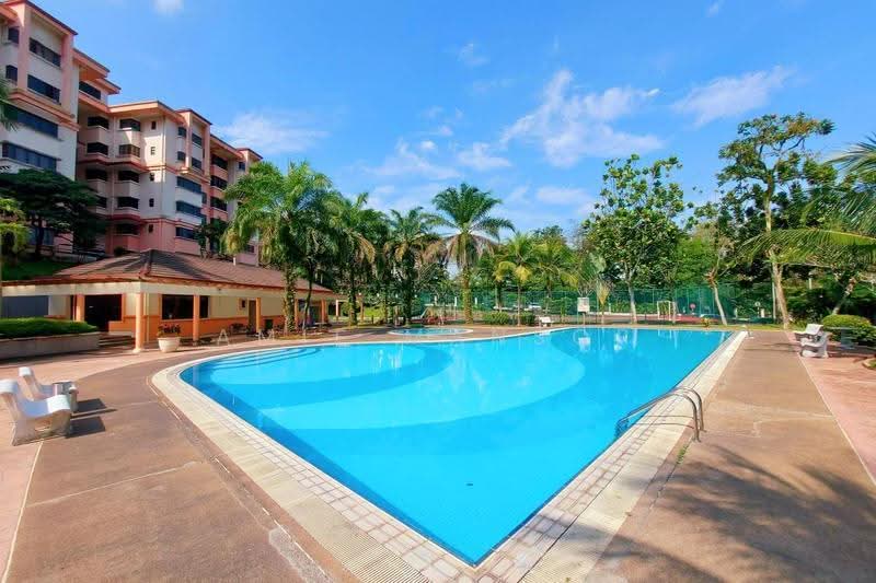 Kondominium untuk Disewa di Sunway Sutera Condominium - Amie Mansor - Pool - PropertyGuru.com.my