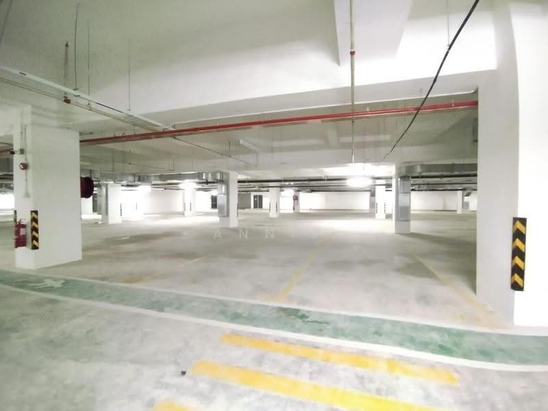 Shop / Office untuk Disewa di Seksyen U13 (Setia Alam) - Annie Kho - Car Park - PropertyGuru.com.my